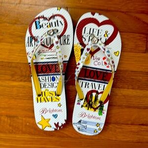 Brighton Flip Flops NWOT‎